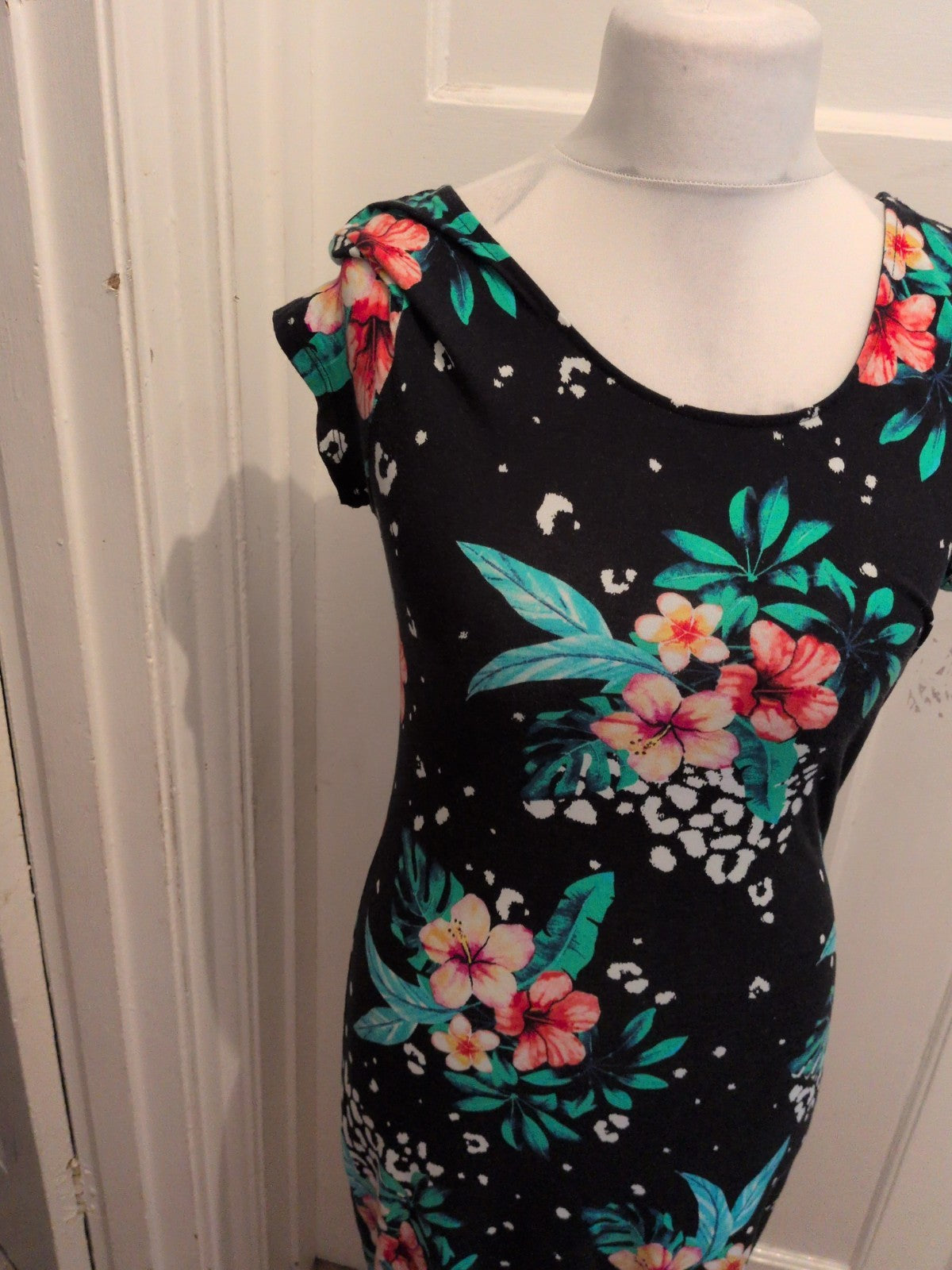 Primark 16 Black Floral Short Sleeve Dress
