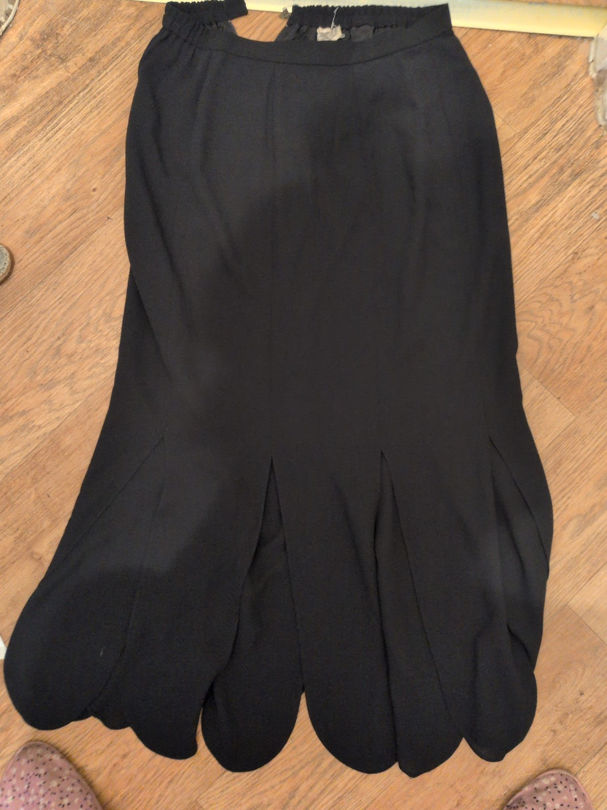 Frank Usher 14 Black Lined Elasticated Skirt