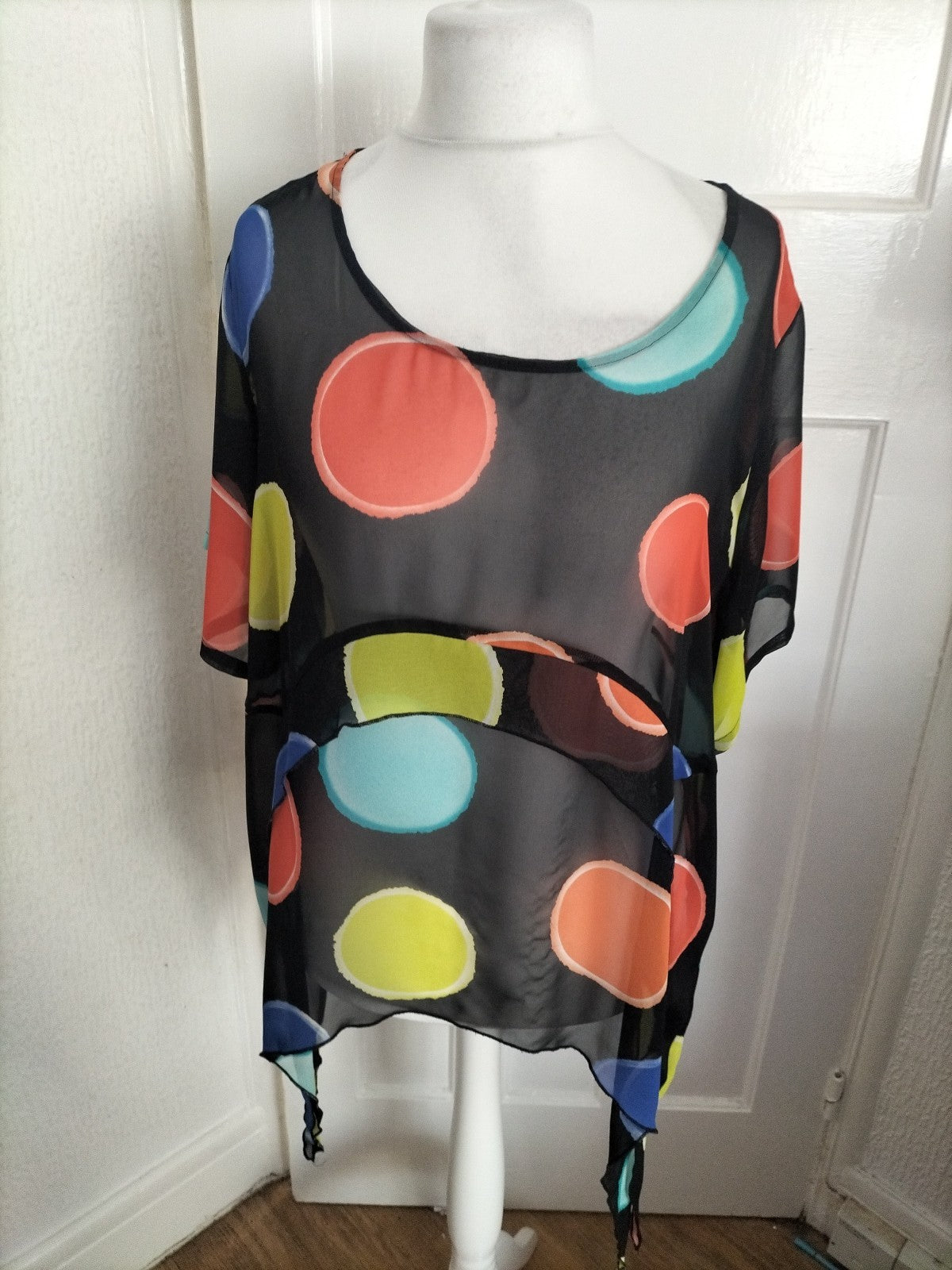 Ladies Size XL Black With Multi Circles Sheer Blouse
