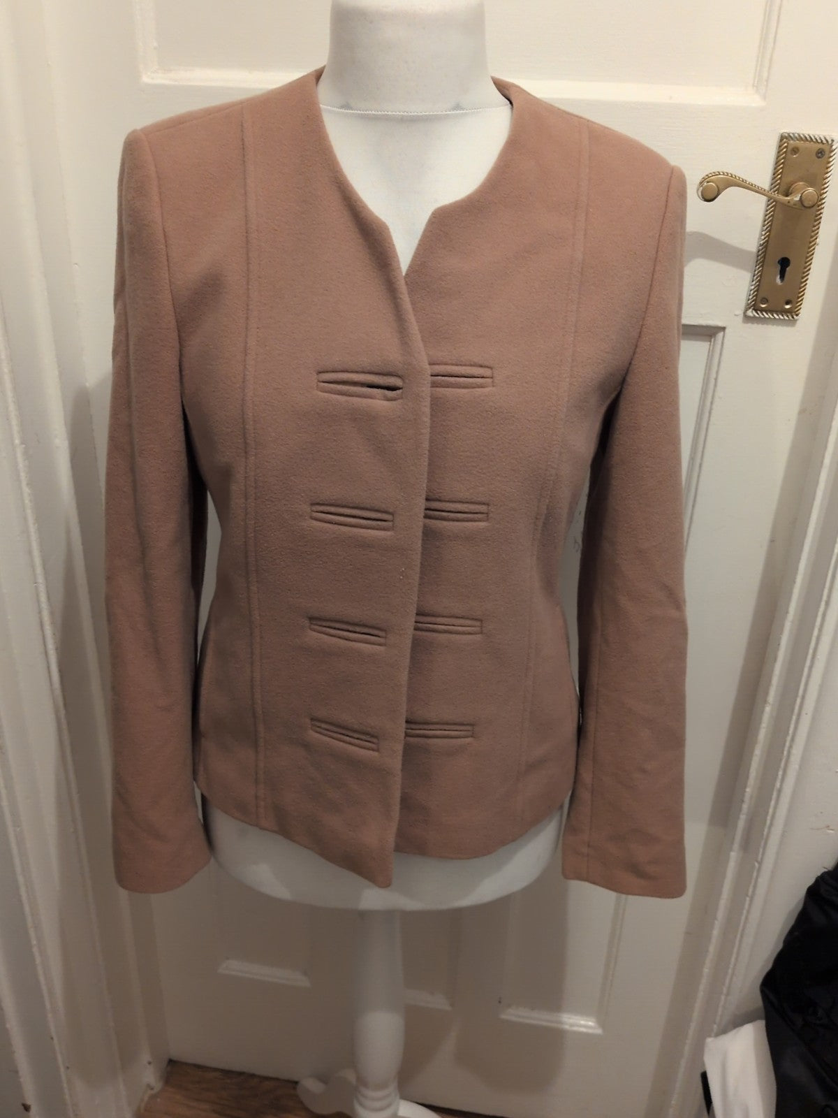 Gray And Osbourn 12 Beige Lined Jacket