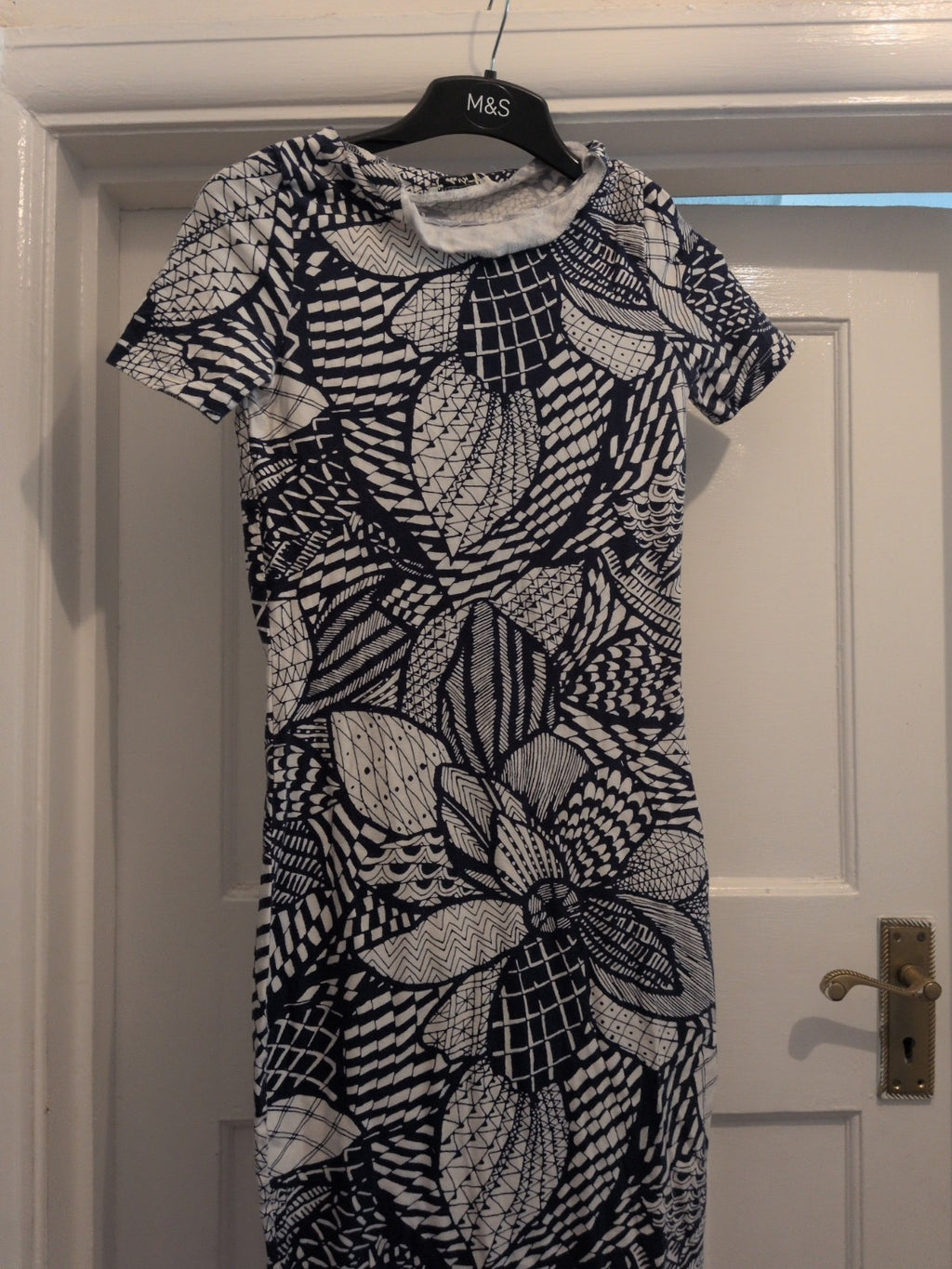 River Island 8 Blue And White Floral Short Sleeve Midi Pencil Dress