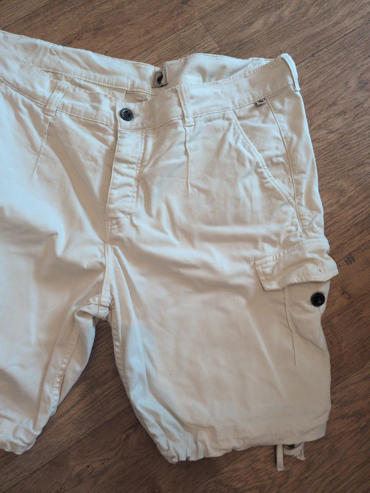 Pretty Green 38" Stone Denim Shorts