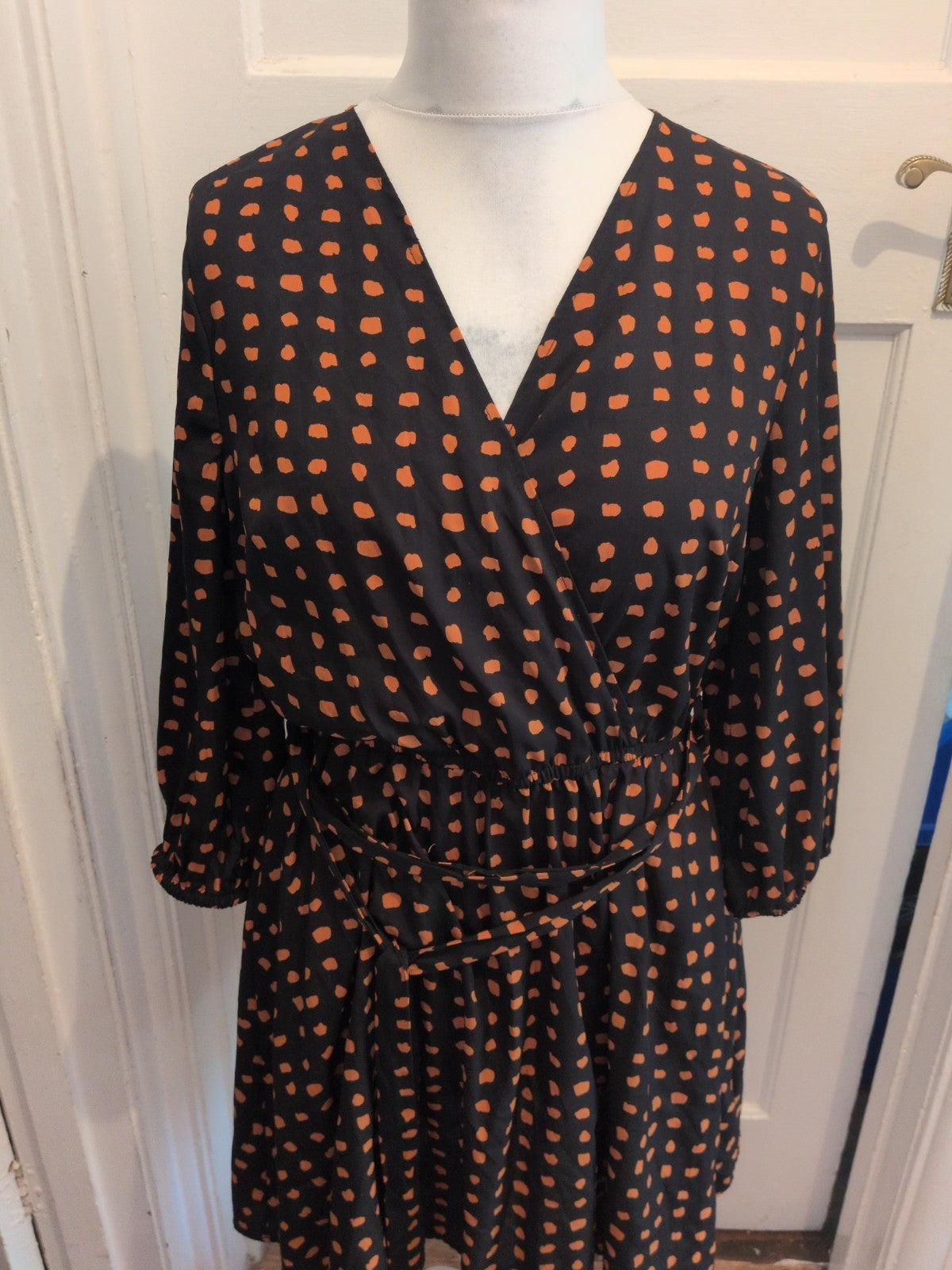 New Look 14 Orange And Black Long Sleeve V Neck Dress