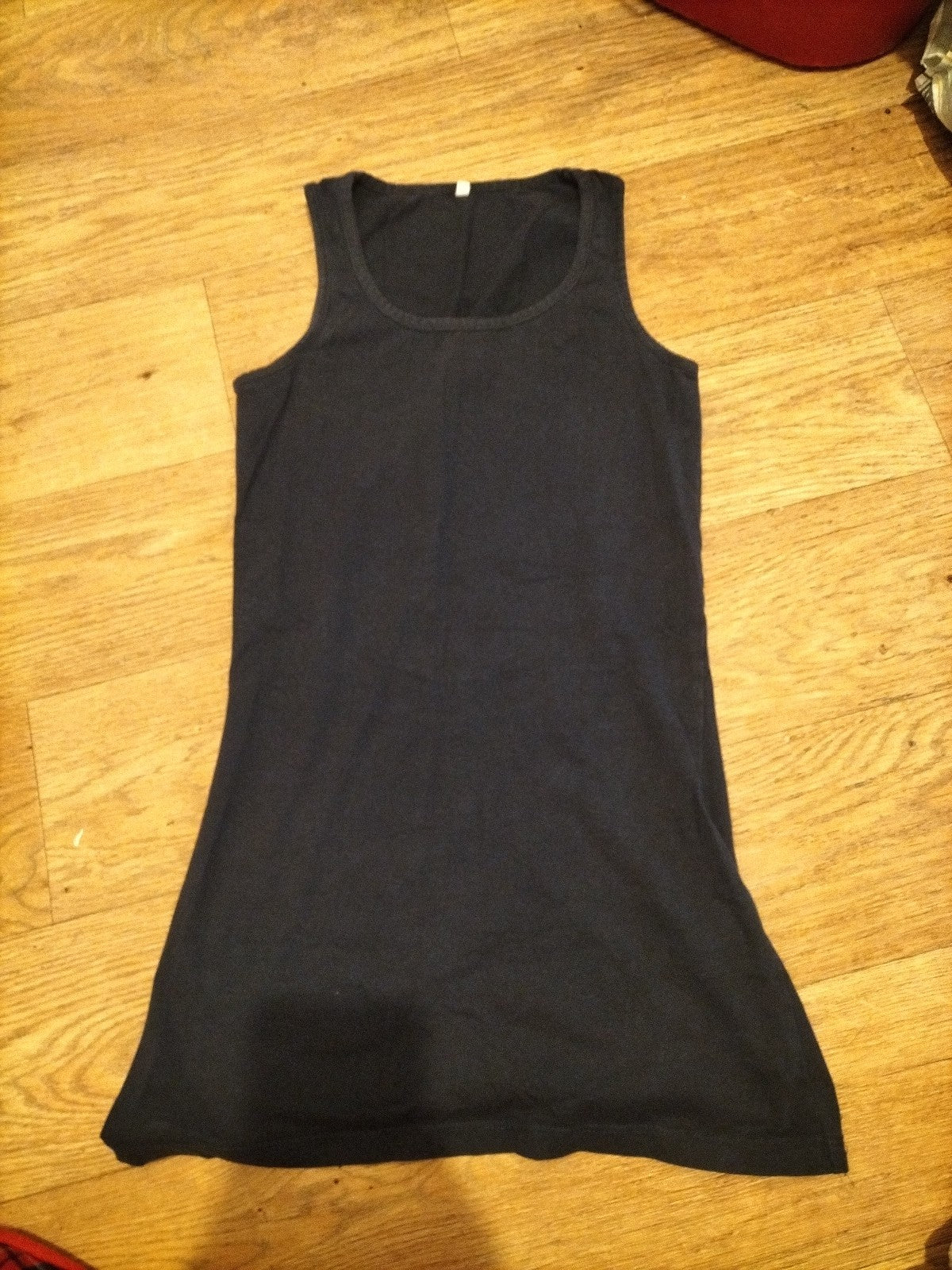 Ladies Size 6 Navy Blue Scoop Neck Sleeveless Top