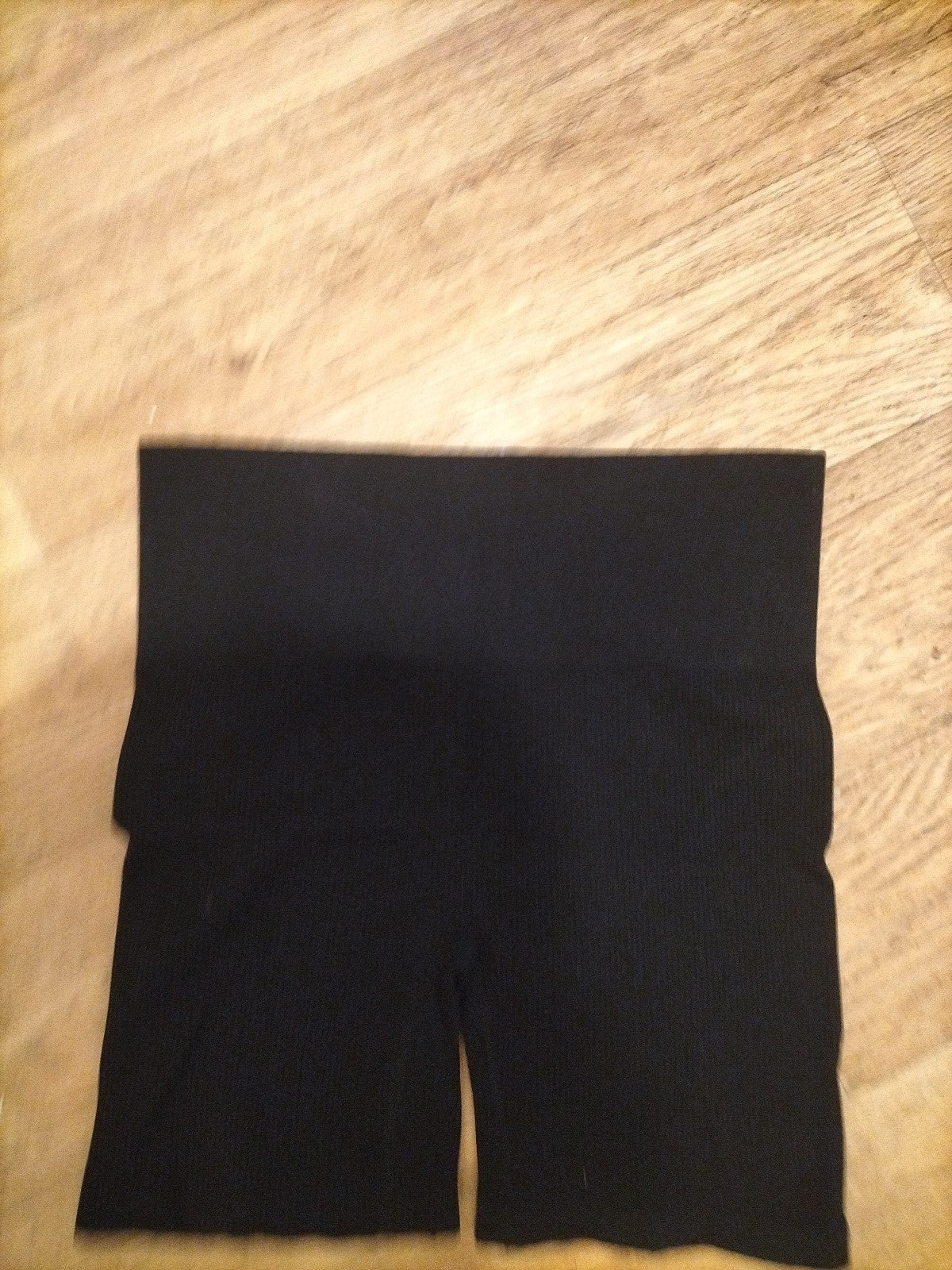 Ladies Papaya Size Medium Black Gym Shorts
