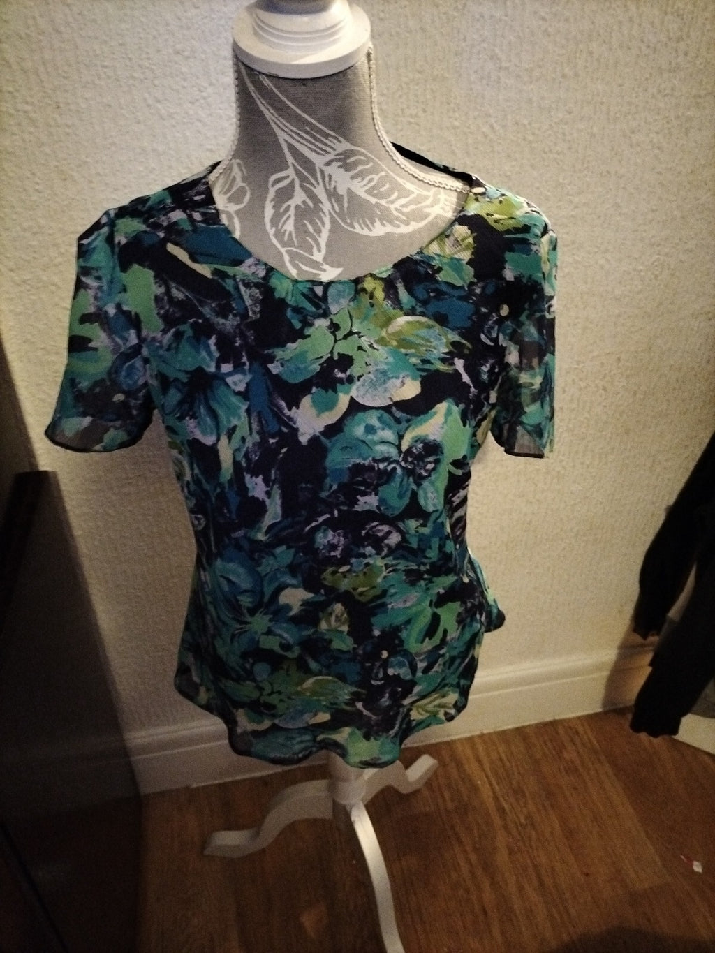 Ladies H&O 12 Multi Floral Short Sleeved Lined Blouse