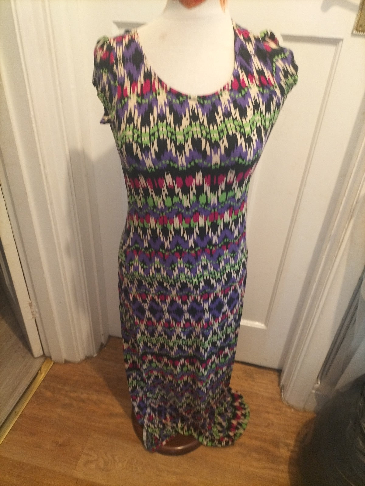 Ladies Wallis Size Small Multi Coloured Long Length Short Sleeved Dress