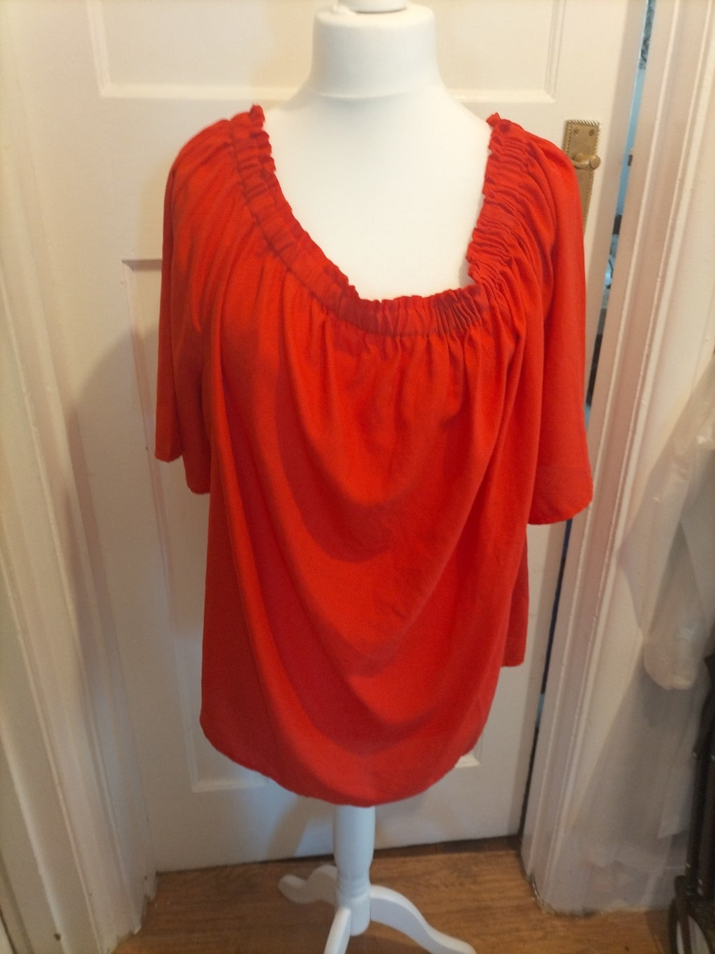 Ladies Simplybe Size 32 Orange Short Sleeved Top