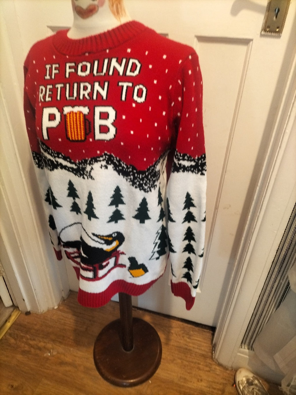 Mens Pout Size Large Red"Return To Pub" Christmas Jumper