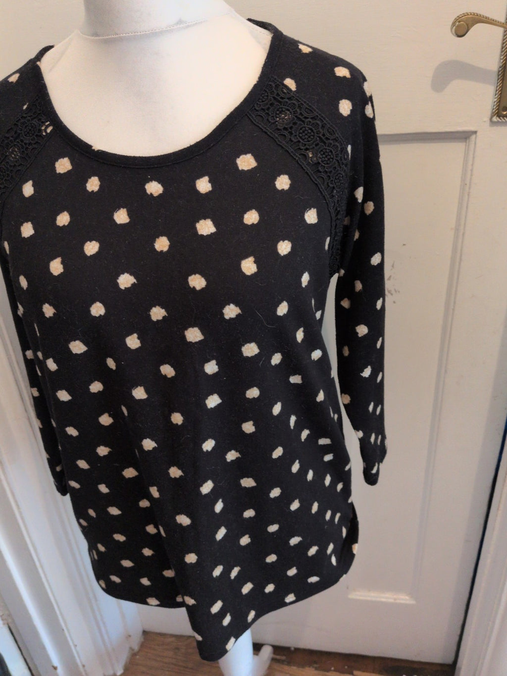 Ladies Bonmarche 16 Black Spot Long Sleeve Jumper