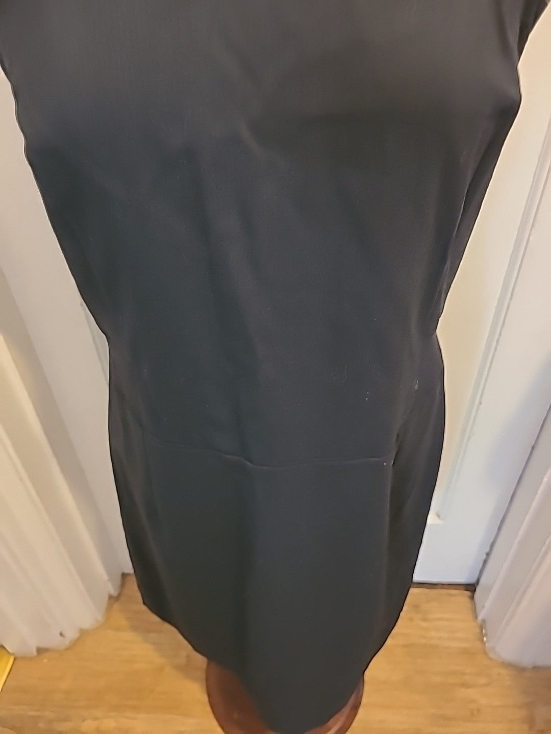 Ladies EKYOG Size (40) Black Cap Sleeved Dress