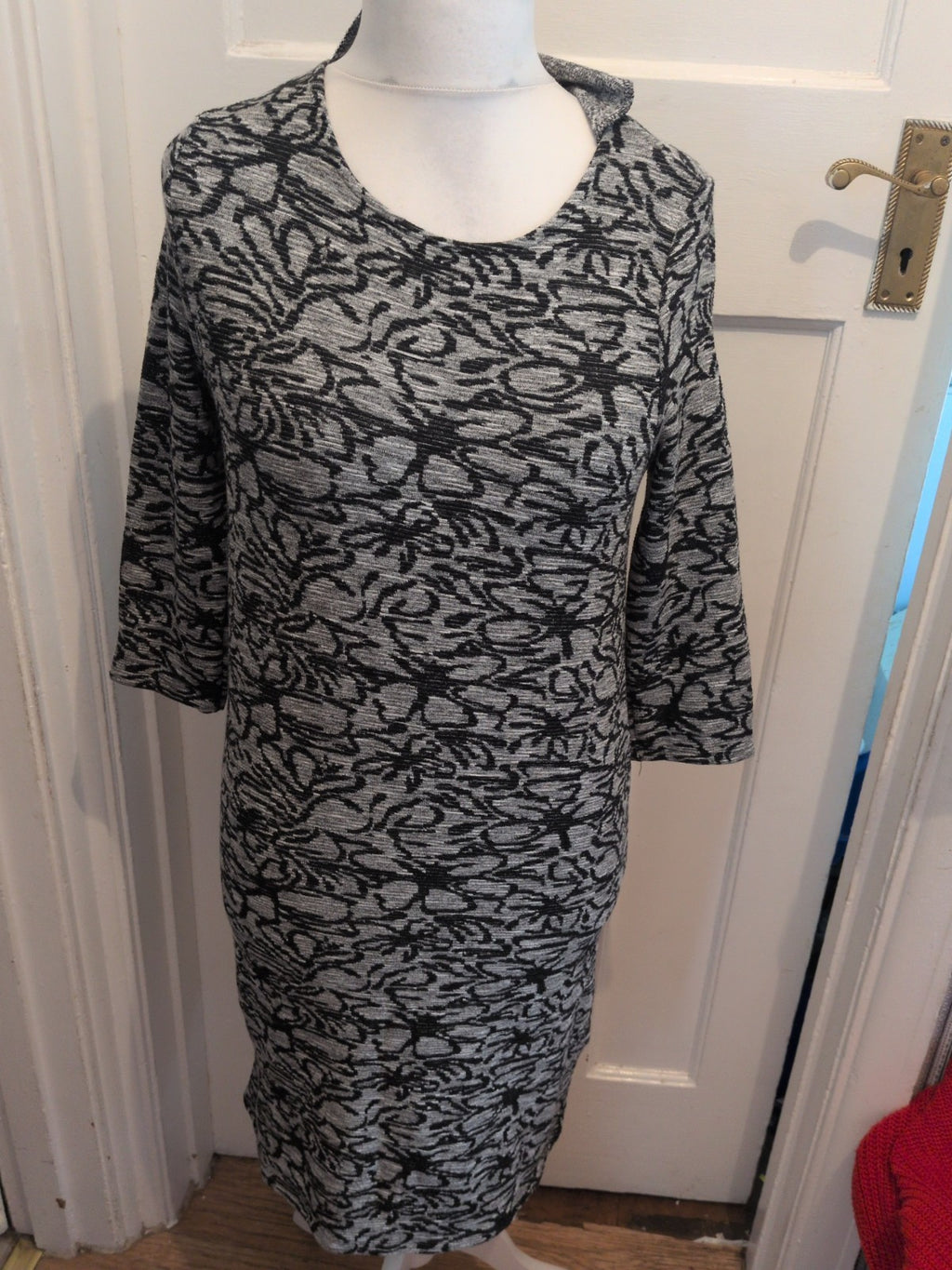 Tu 8 Grey And Black Patterned 3/4 Sleeve Dress