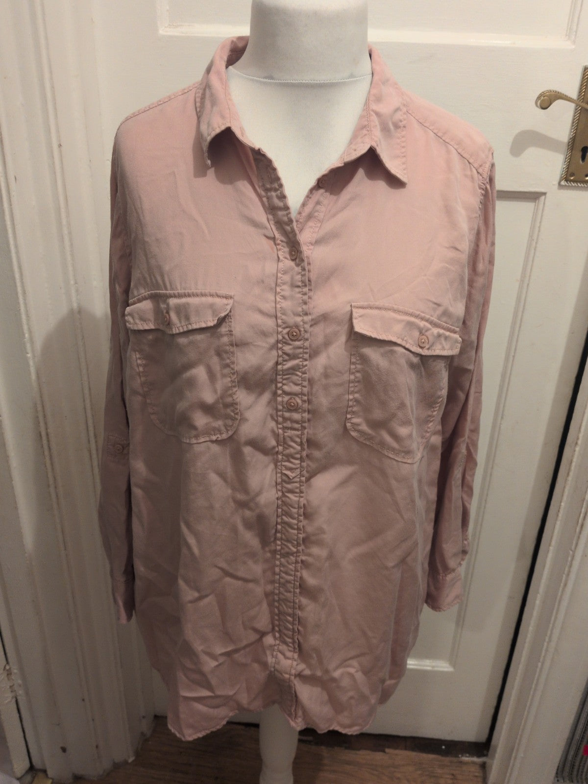 Ladies H&M Mama Size XL Pink Buttoned Blouse