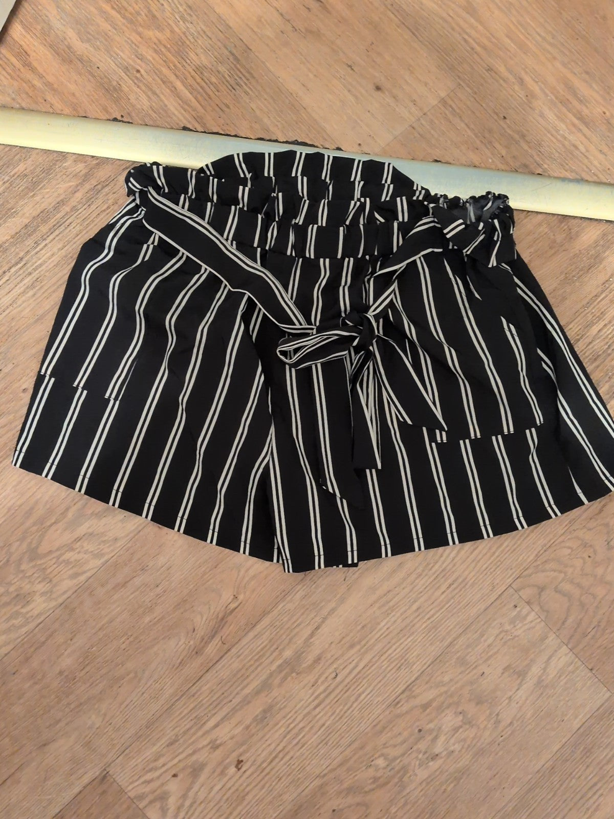 Shein XL Black Stripe Elasticated Shorts
