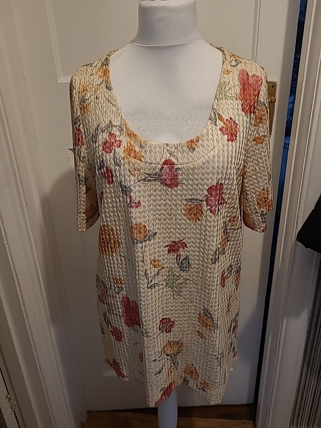 Ladies Cavita Size 16 Multicoloured Floral Short Sleeved Dress