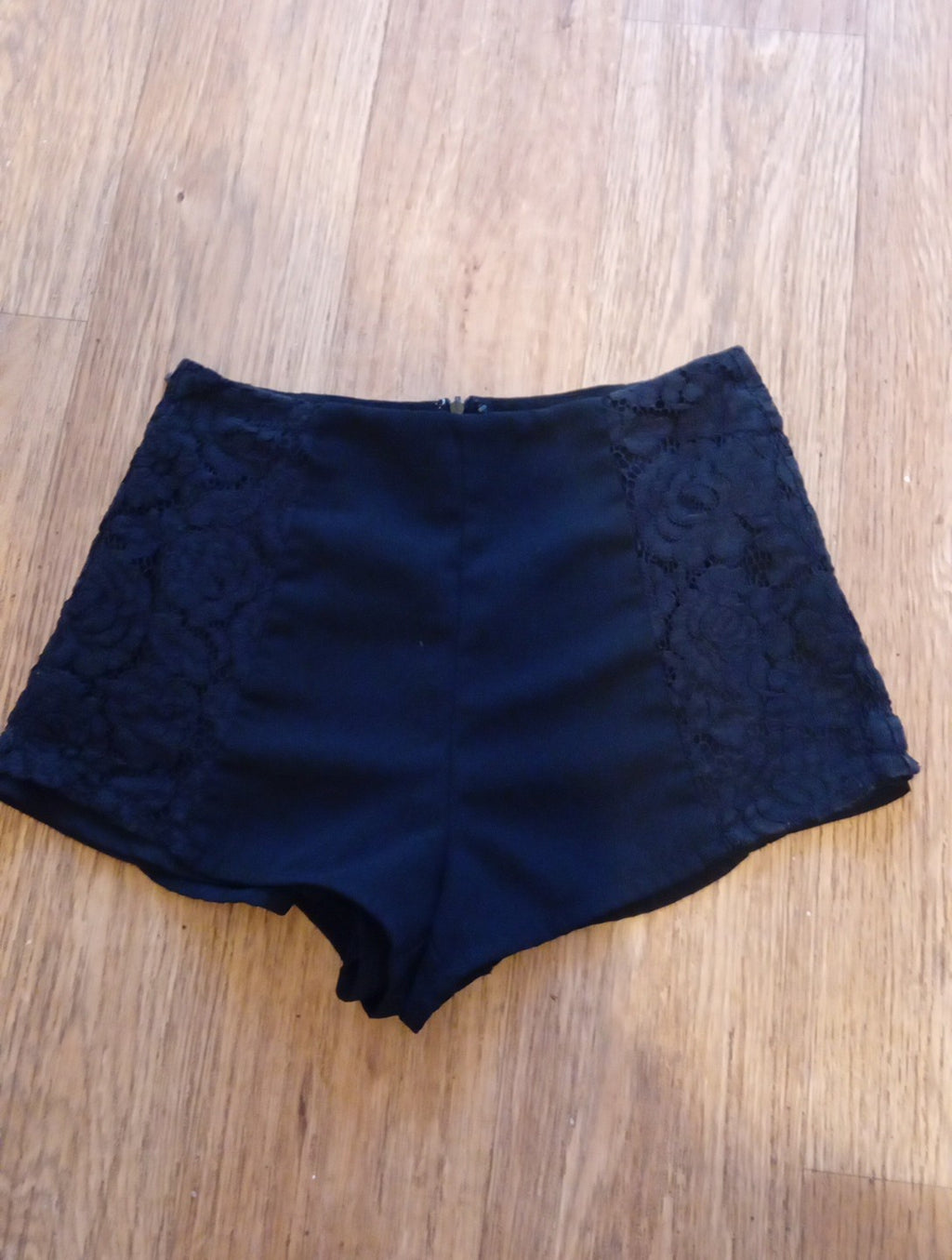 Ladies Forever21 Size XS Black Lace Hot Pants