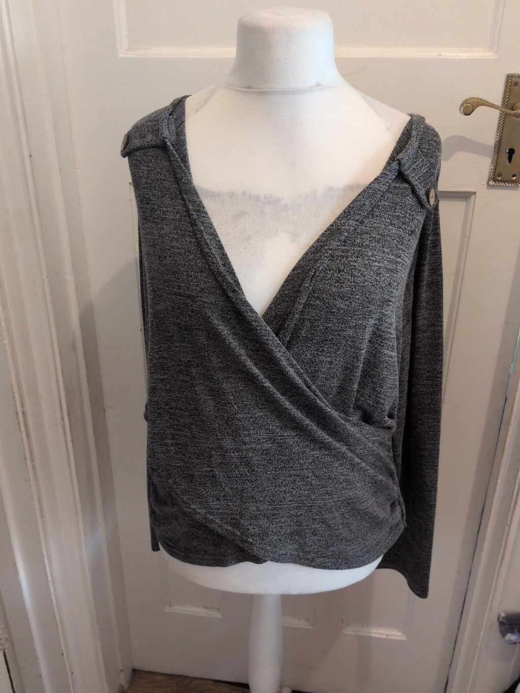 Ladies XL Grey Fleck With Black Long Sleeve Blouse