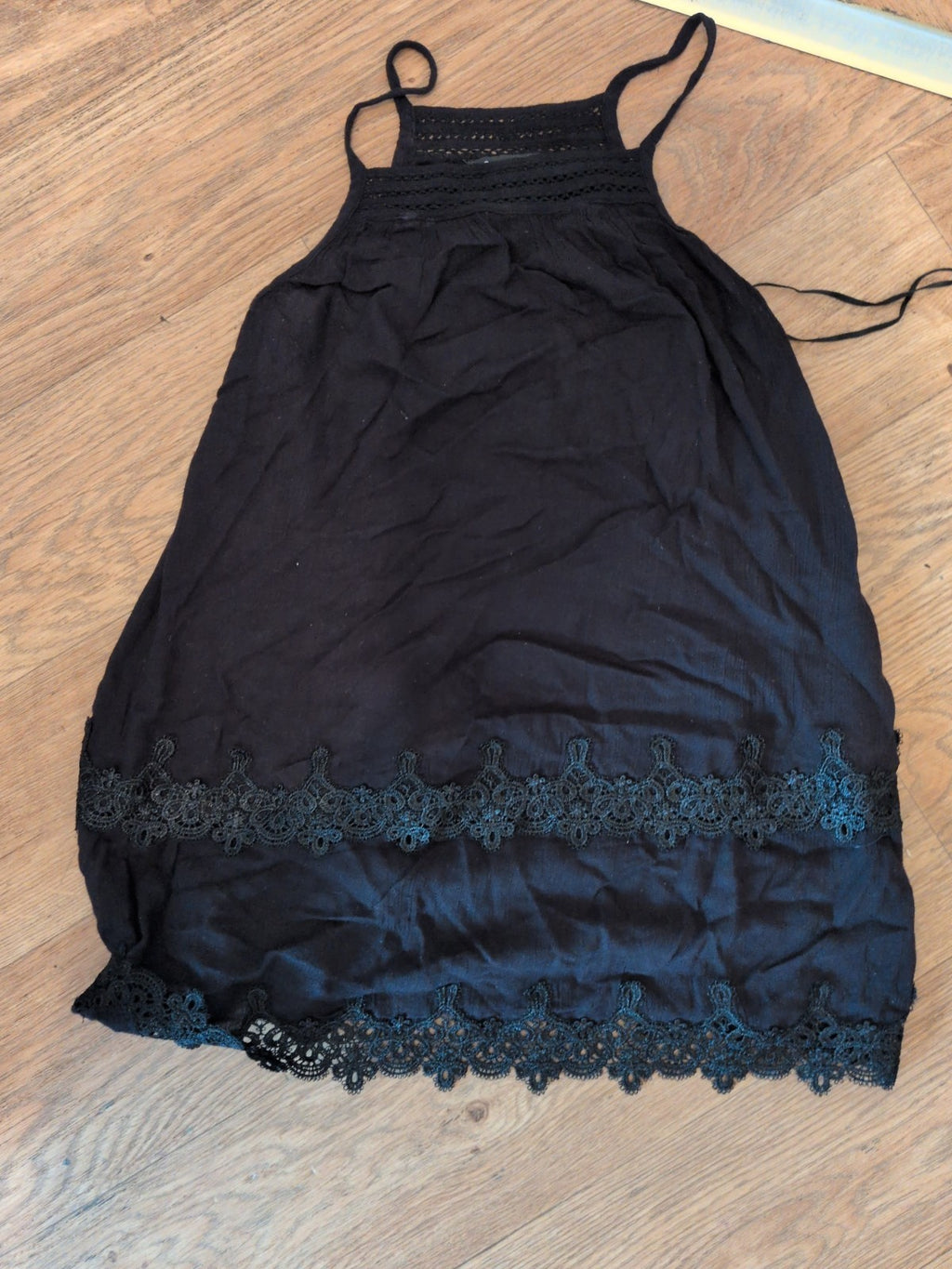 Ladies Miss Selfridge 8 Black Sleeveless Embroidery Blouse