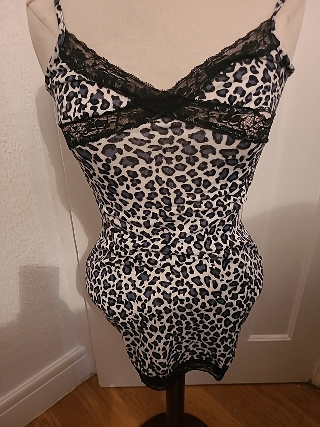 Ladies Shein Size XS Animal Print Sleeveless Night Dress