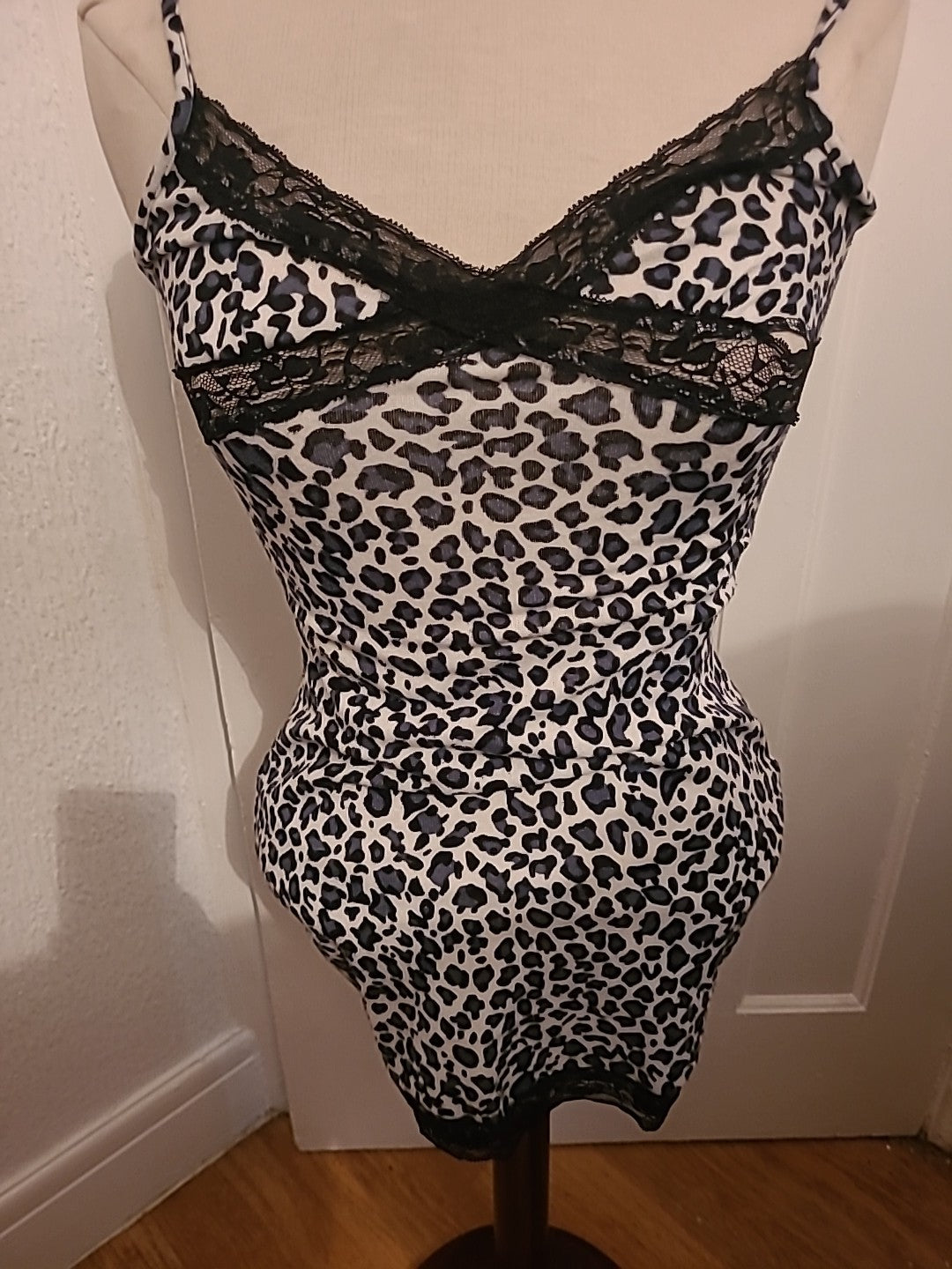 Ladies Shein Size XS Animal Print Sleeveless Night Dress
