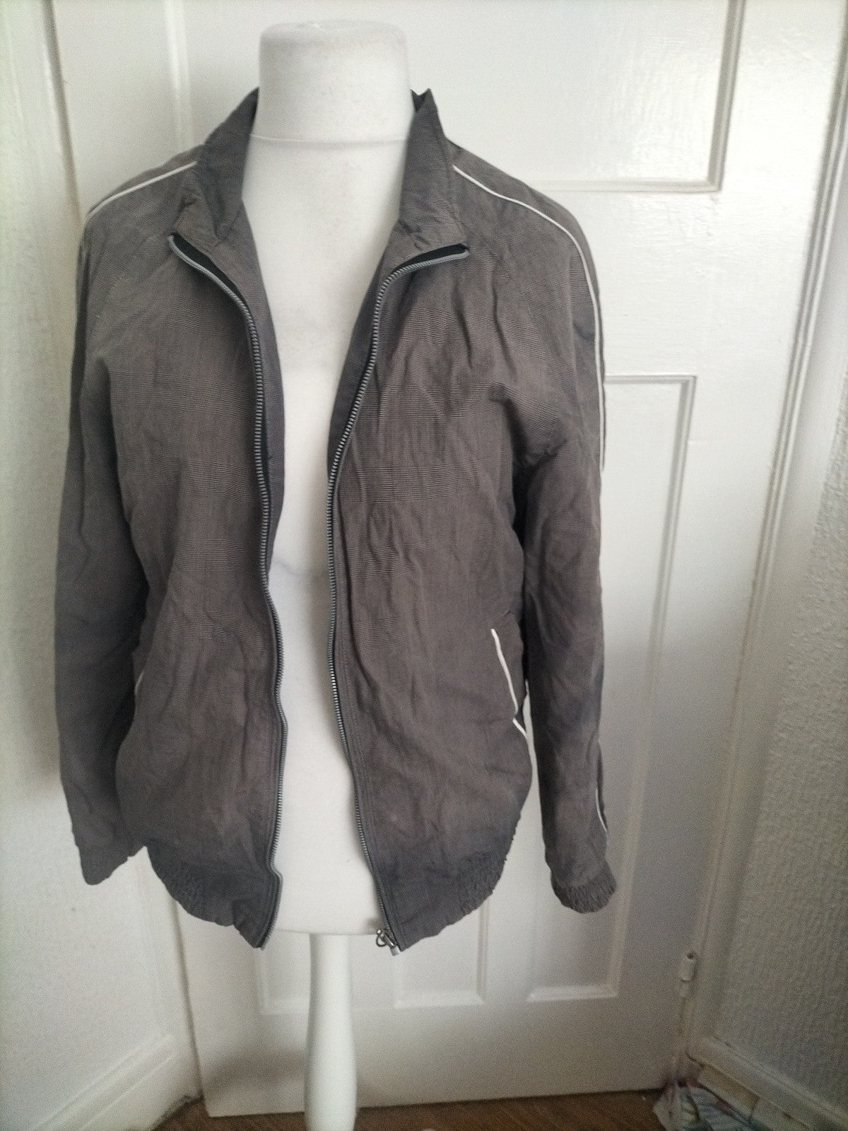 Mens Red Herring Size M Grey Check Zipped Mesh Lined Jacket