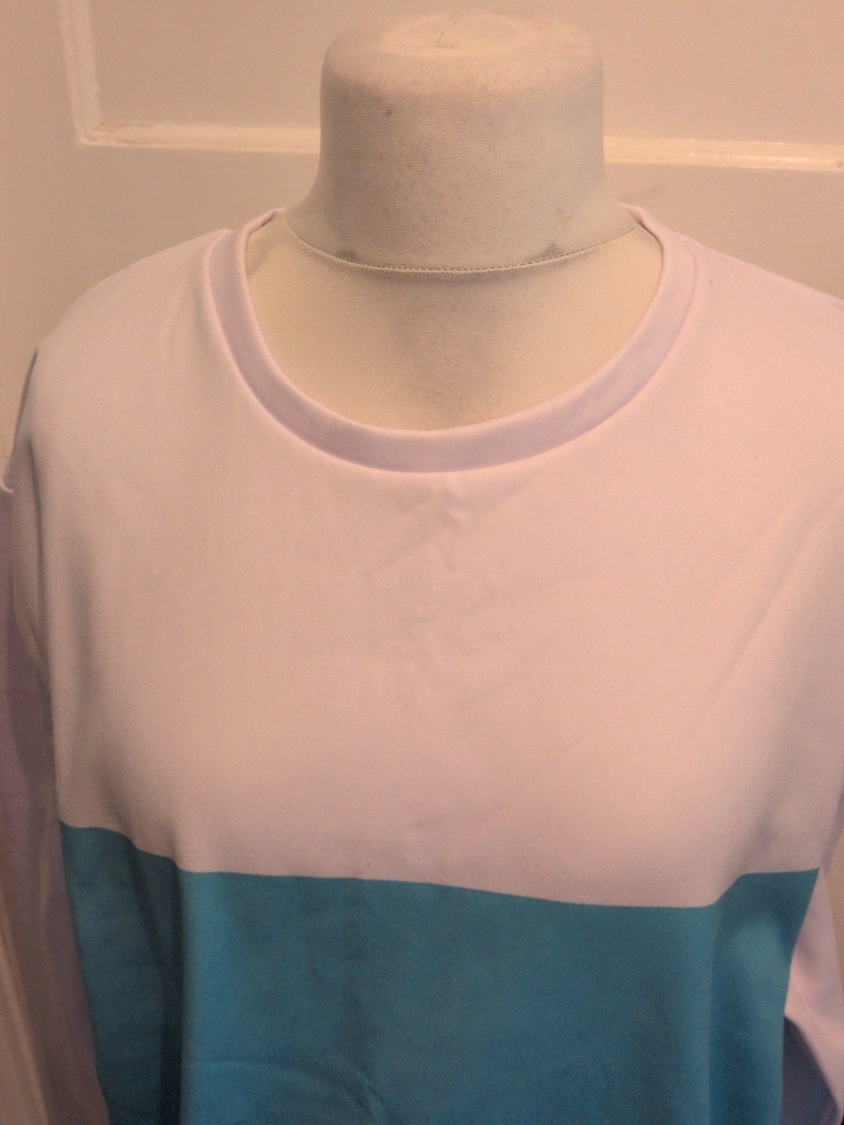 Brand New 4xl Turquoise And White Pullover Sweatshirt