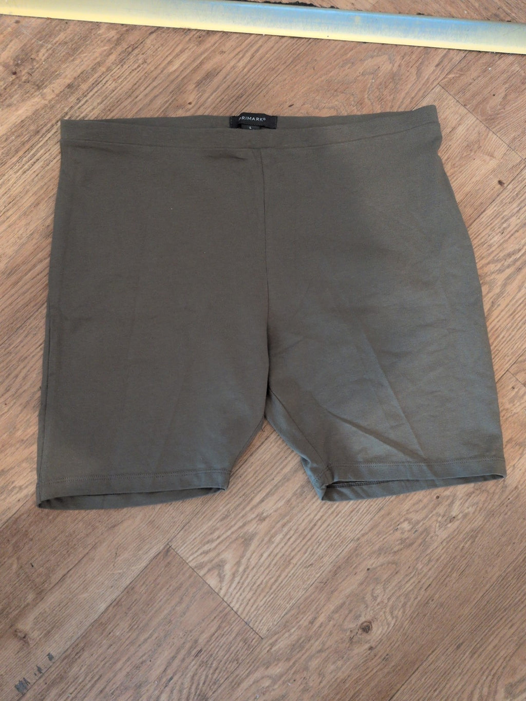 Primark 14-16 Green Biker Shorts