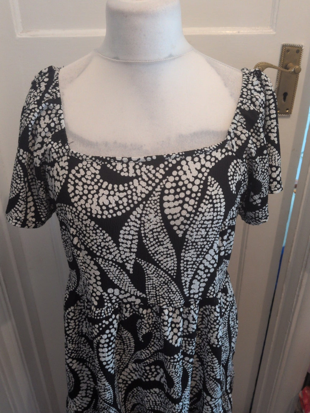 George 16 Black And White Patterned Short Sleeve Flare Dress