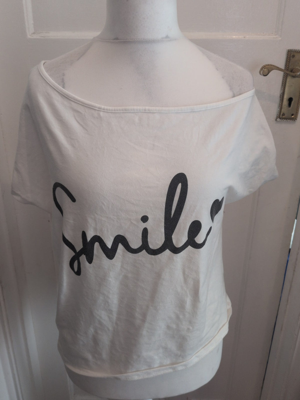 Large White With Black"Smile" Print Short Sleeve T-shirt