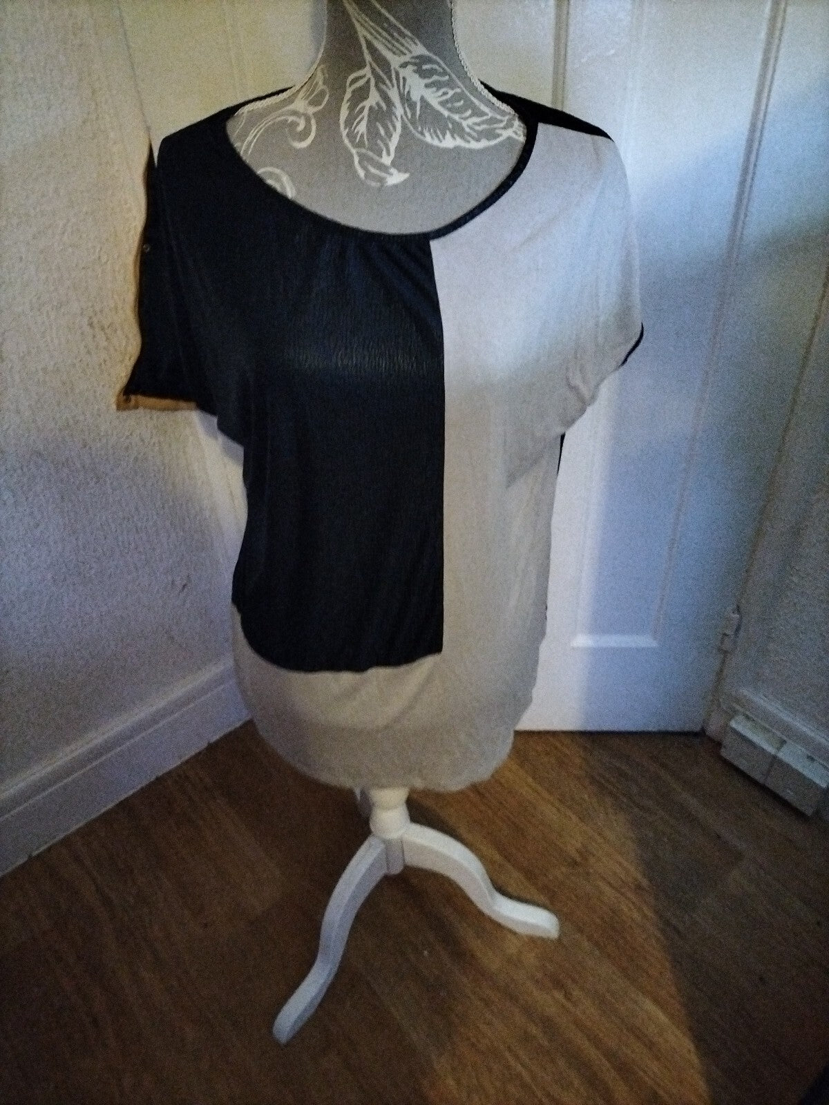 Ladies Dunnes Size 16 Short Sleeved Blouse