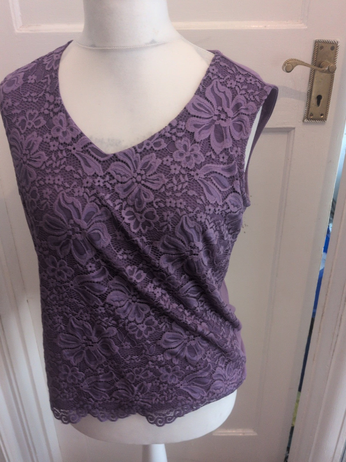 Ladies Bonmarche Lilac Lace Top Sleeveless V Neck Size 12 Free Delivery