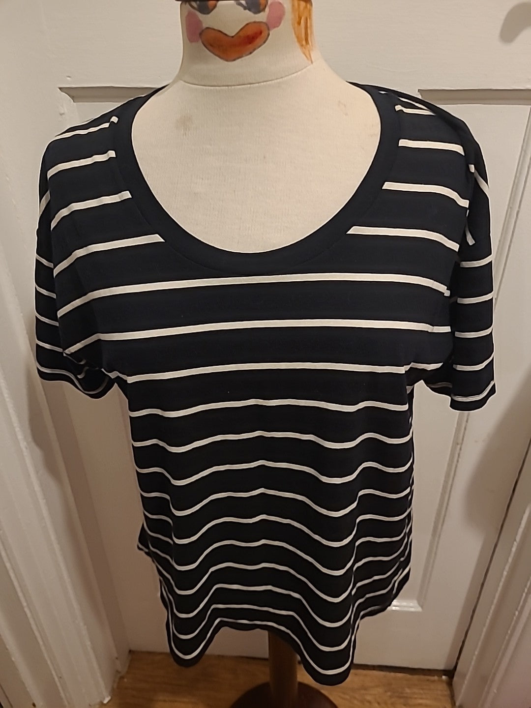 Ladies Topshop Size 12 Black And White Striped Short Sleeve Top