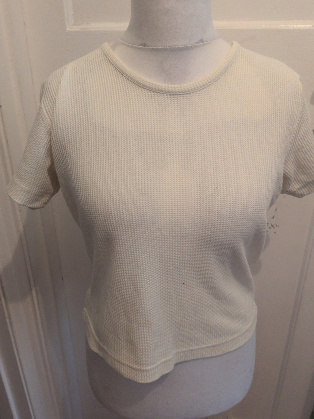 S/M Cream Short Sleeve T-shirt