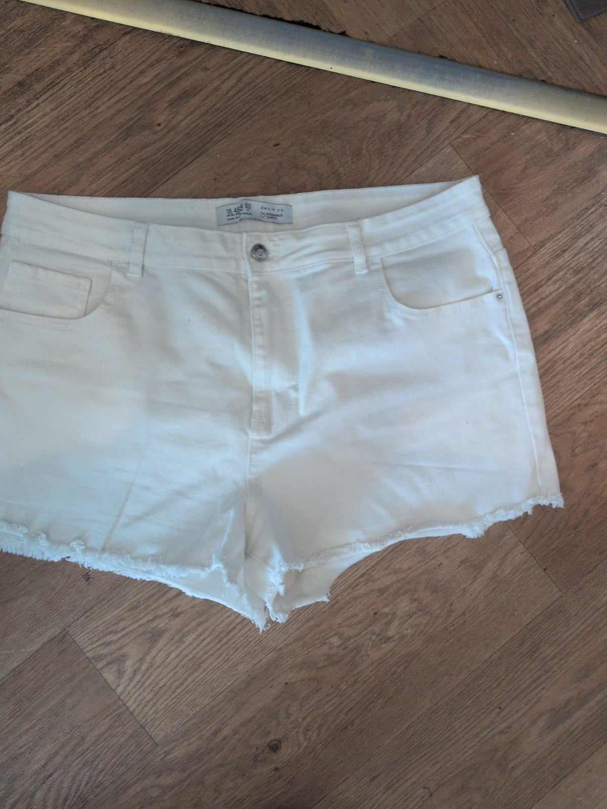 Denim&Co 18 White Denim Shorts