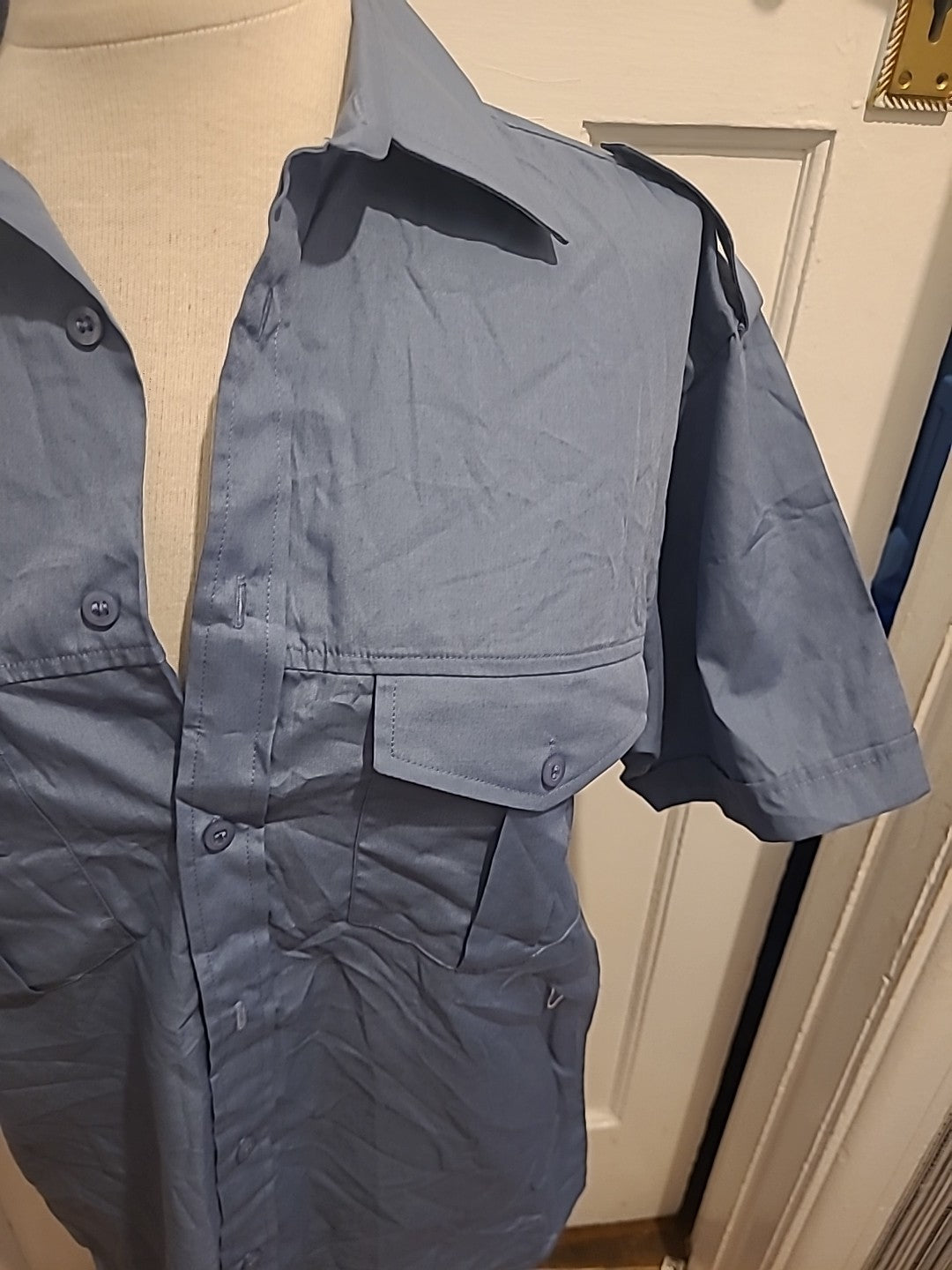 Mens Easy Size Small Blue Short Sleeve Shirt