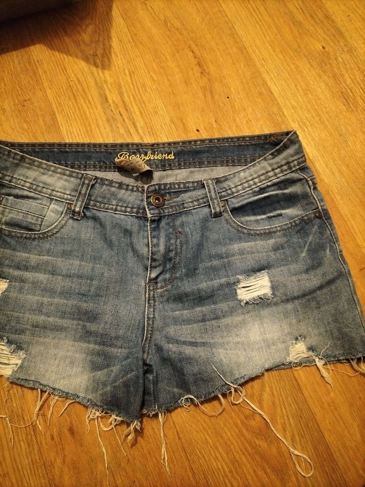 Ladies Denim&Co Size 10 Boyfriend Denim Shorts
