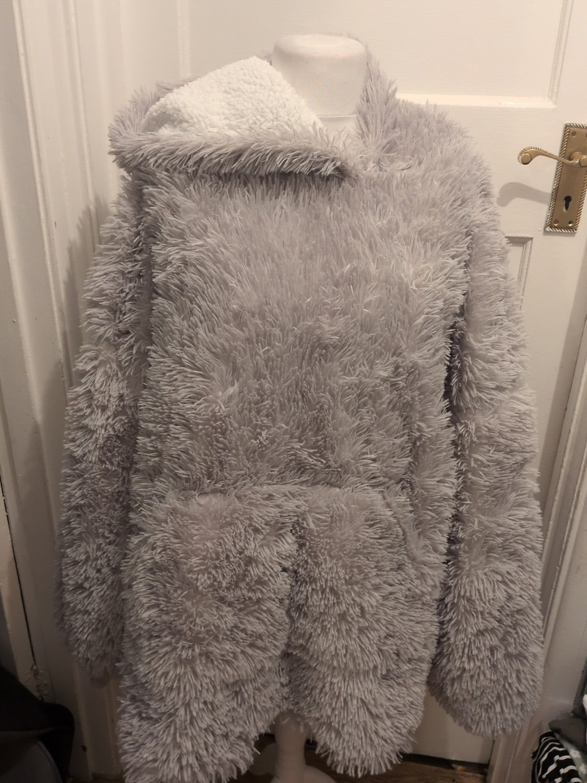 OHS One Size Fleece Lined Grey Fluffy Hooded Jumper