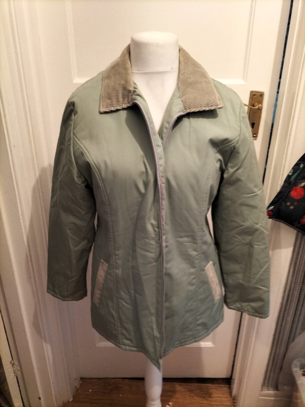 Mens Size Large Olive Green Zipped Jacket