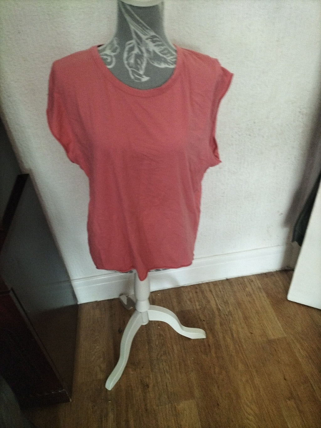 Ladies New Collection Size Medium Pink Tshirt