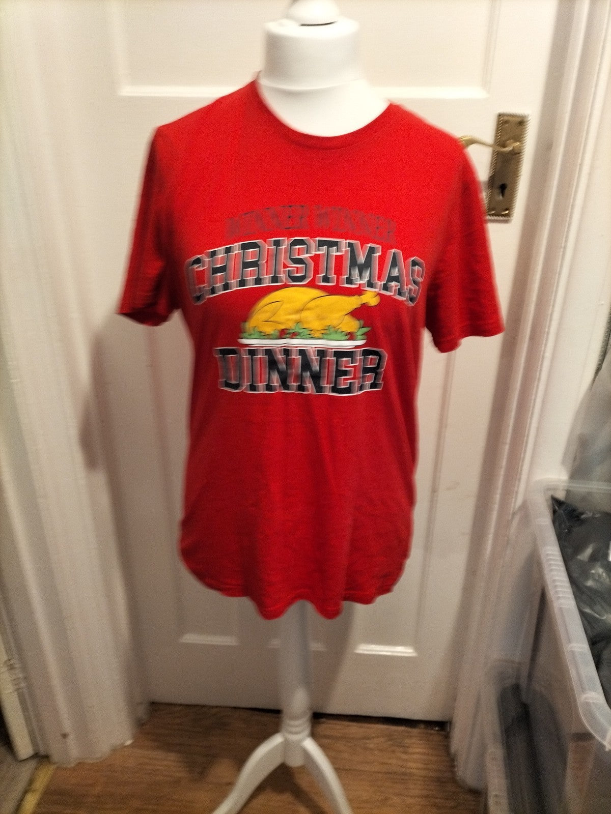 Mens Pep&Co Size Large Red "Christmas Dinner" Tshirt