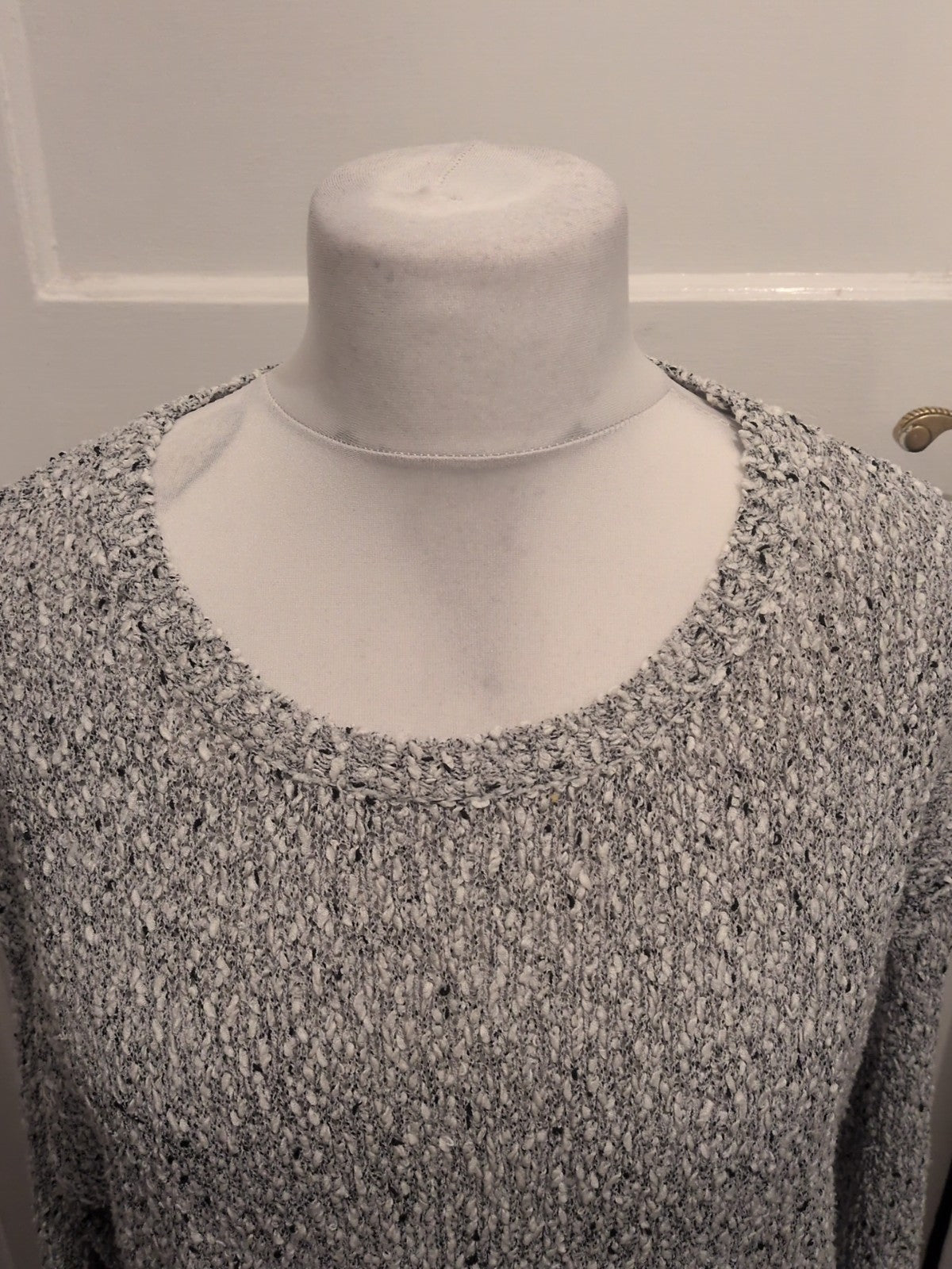 Ladies New Look Size 8-10 Grey Flecked Long Sleeved Jumper