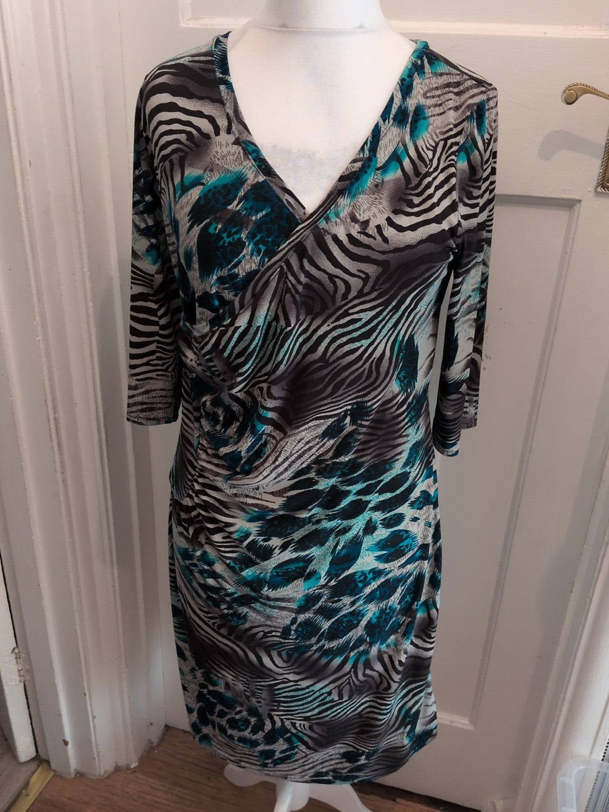 Monacco 16 Teal Grey Black White Half Sleeve Dress