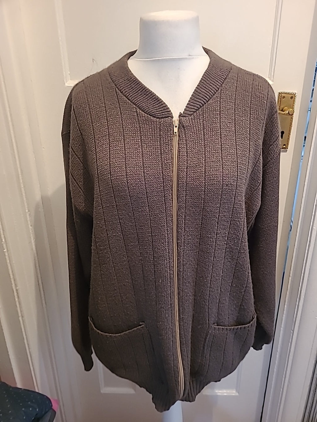 Mens Noble Size XL Khaki Full Zip Jumper