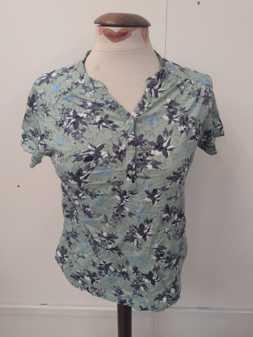 Ladies Bonmarche Size 12 Green Floral Short Sleeve T-shirt