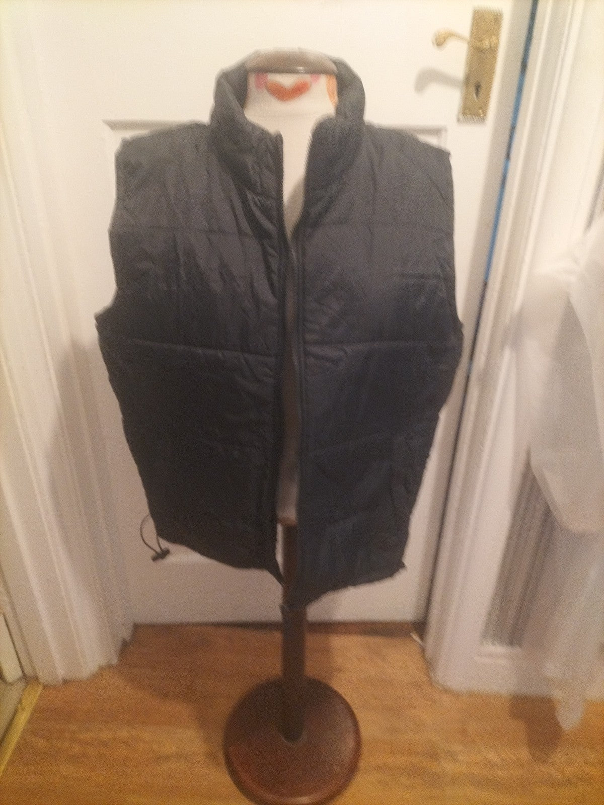 Mens Disciple Size Medium Black Sleeveless Puffer Coat