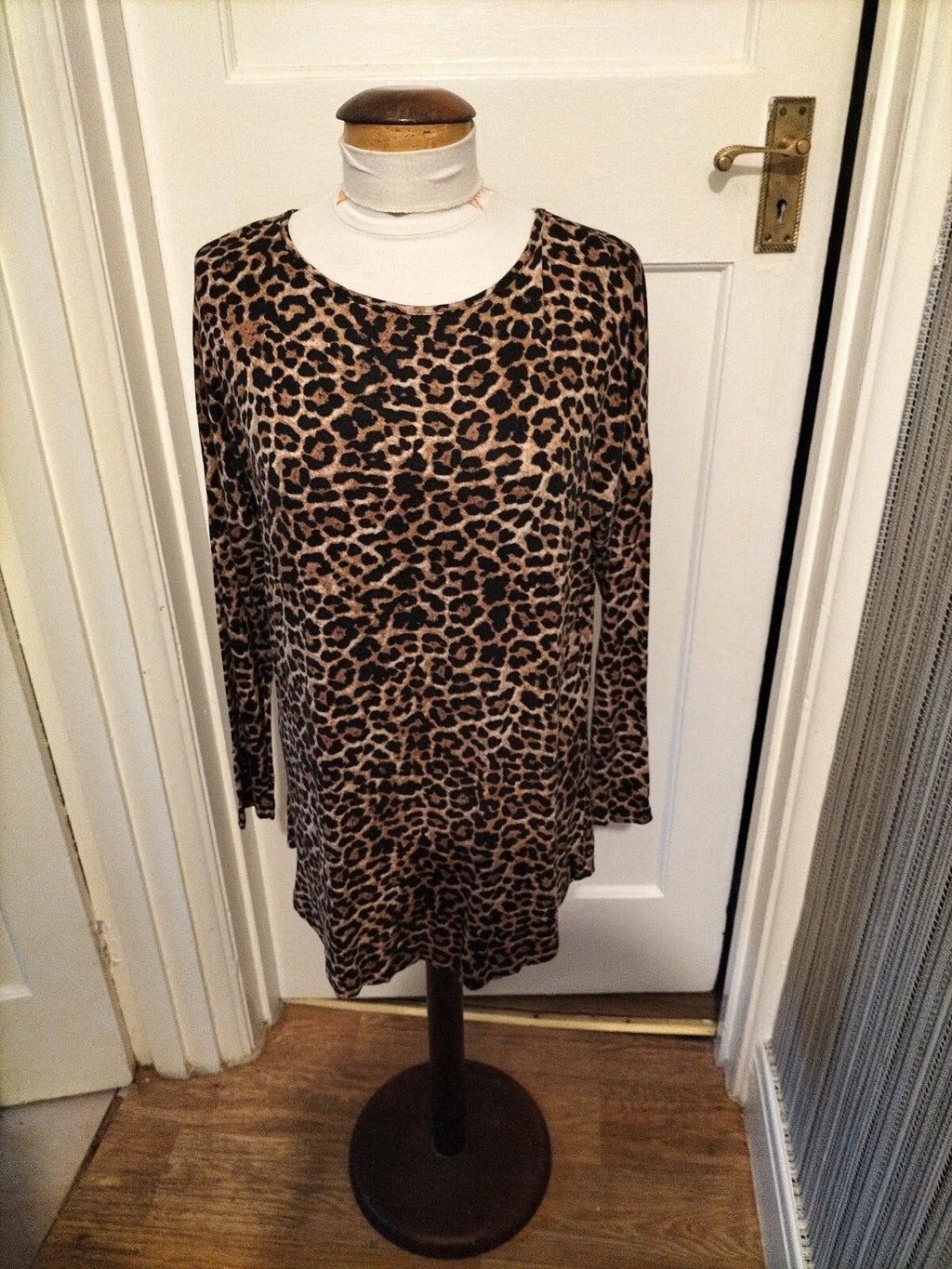 Ladies Papaya Medium Leopard Print Long Sleeved Blouse