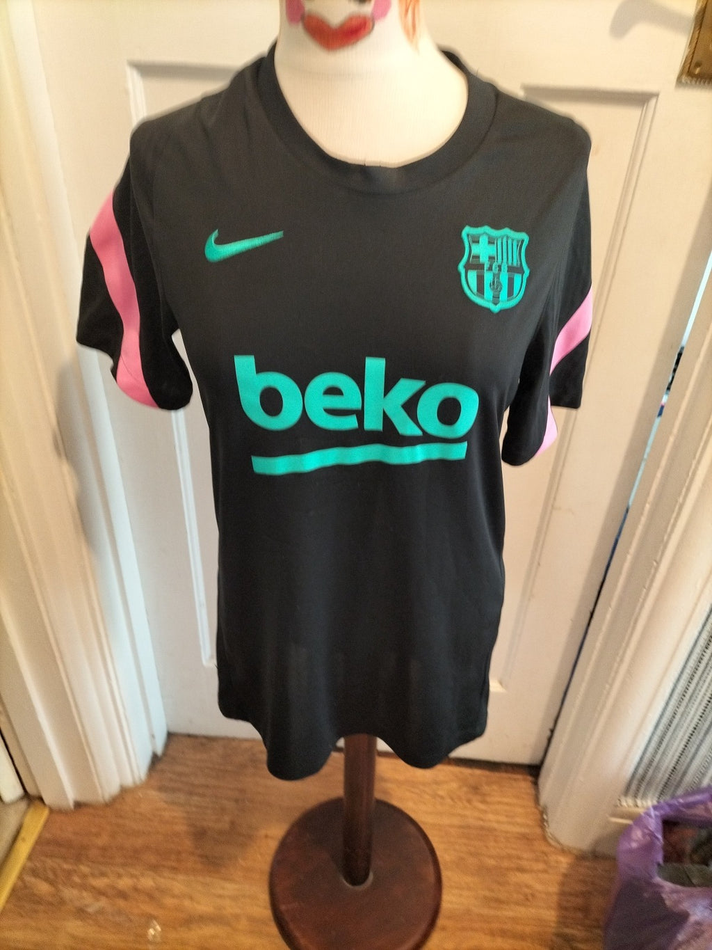 Mens Size Small Barcalona Shirt