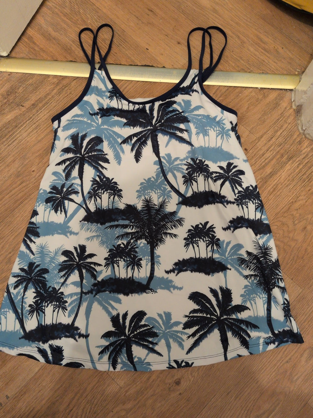 XL Blue And White Floral Padded Bust Swim Top