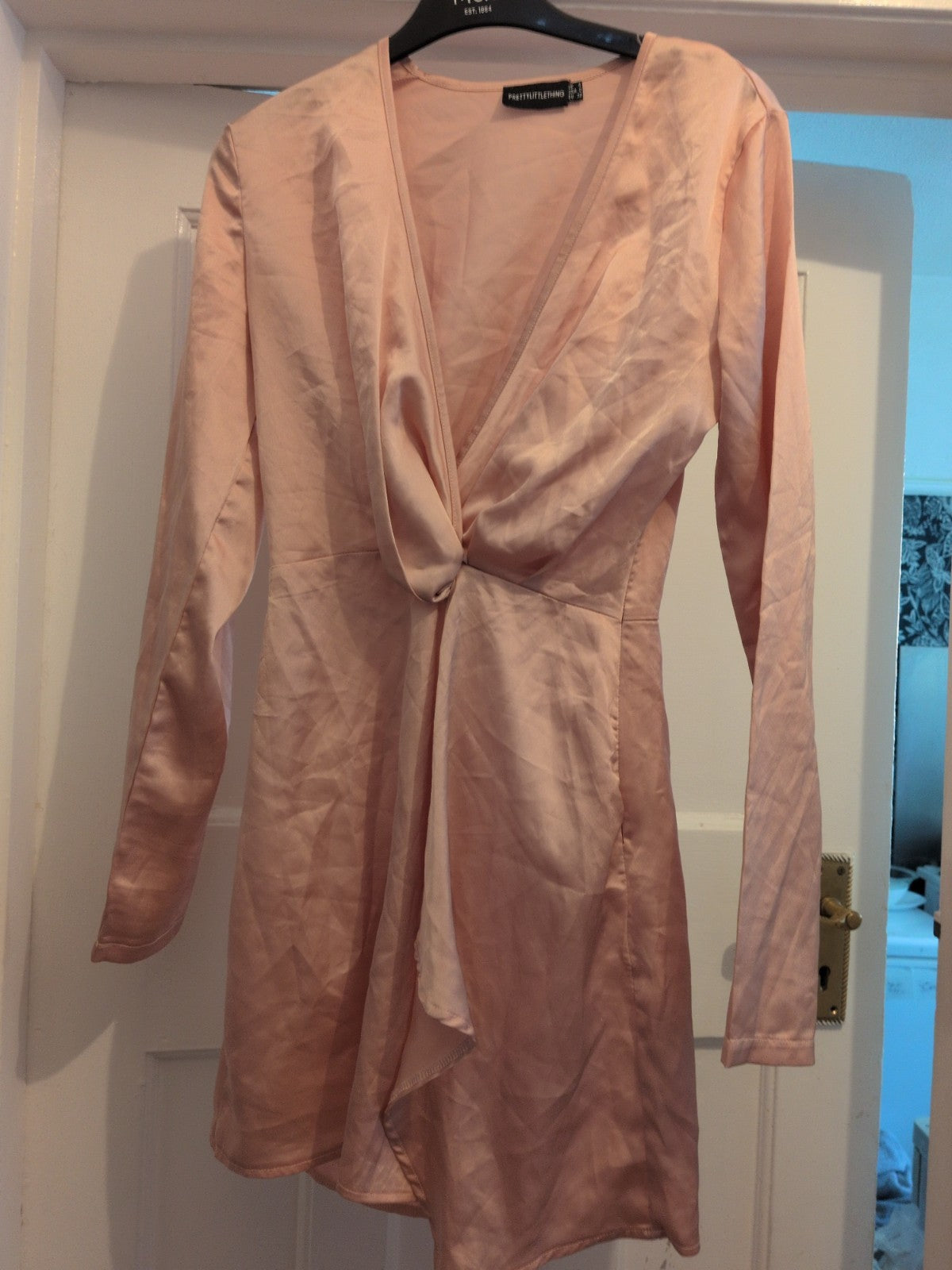 Prettylittlething 4 Pink V Neck Long Sleeve Dress
