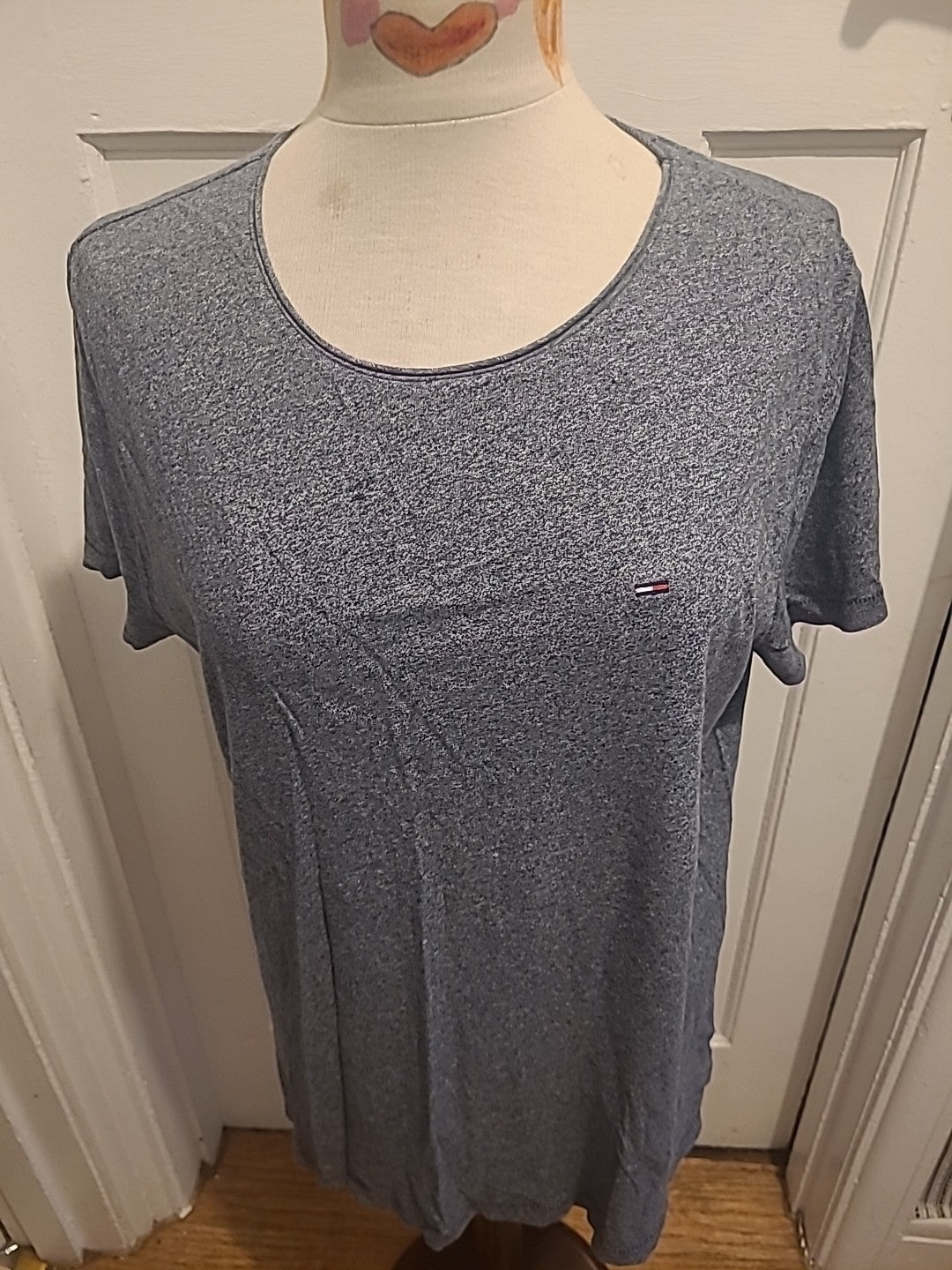 Mens Hilfiger Size Large Grey Short Sleeve T-shirt